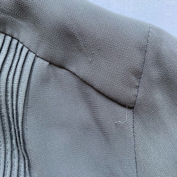 Terrific Gray H&M Blouse - Picture 4 of 10